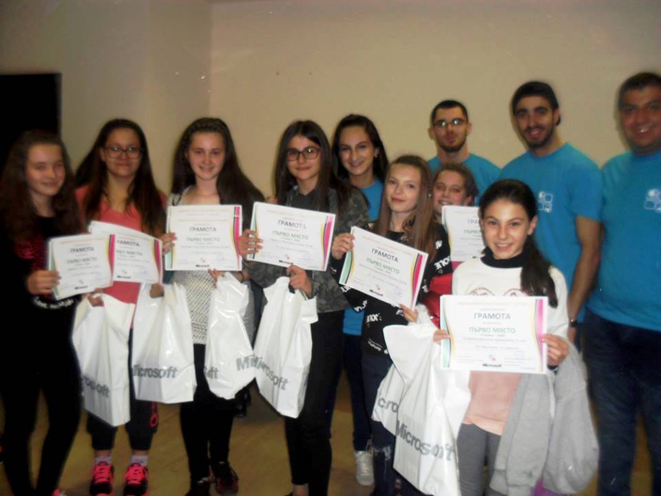 Първо място и за двата отбора на нашето училище – V и VІ клас, в състезанието IT“Знайко“!