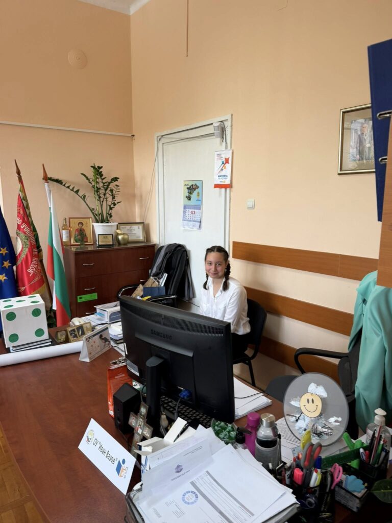 В ОУ „Иван Вазов“ отбелязахме Деня на самоуправлението!